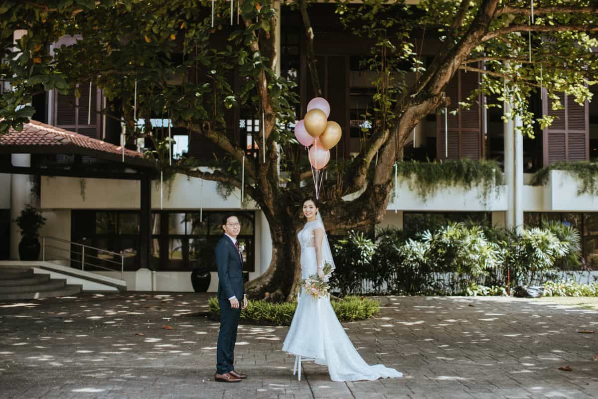 Garden Romantic Rustic Rosy Golden Wedding at The Saujana Hotel Subang Kuala Lumpur malaysia cliff choong the cross effects kevin tan destination portrait and wedding photographer malaysia kuala lumpur bride and groom couple kiss romantic intimate moment scene exchanging Rings