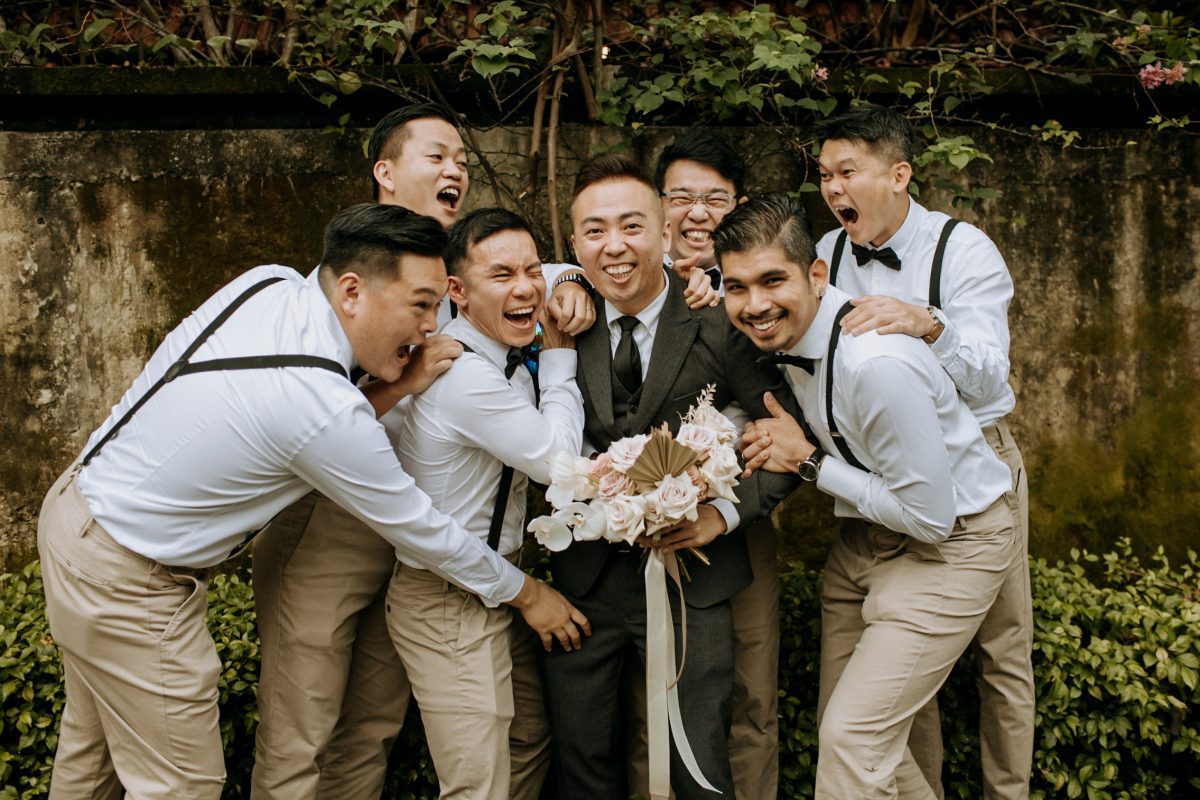 white olive green Rustic Wedding Sekeping Jugra cliff choong the cross effects kevin tan destination portrait and wedding photographer malaysia kuala lumpur bride and groom desert couple kiss romantic intimate moment scene bridesmaids beautiful parents emotional moments